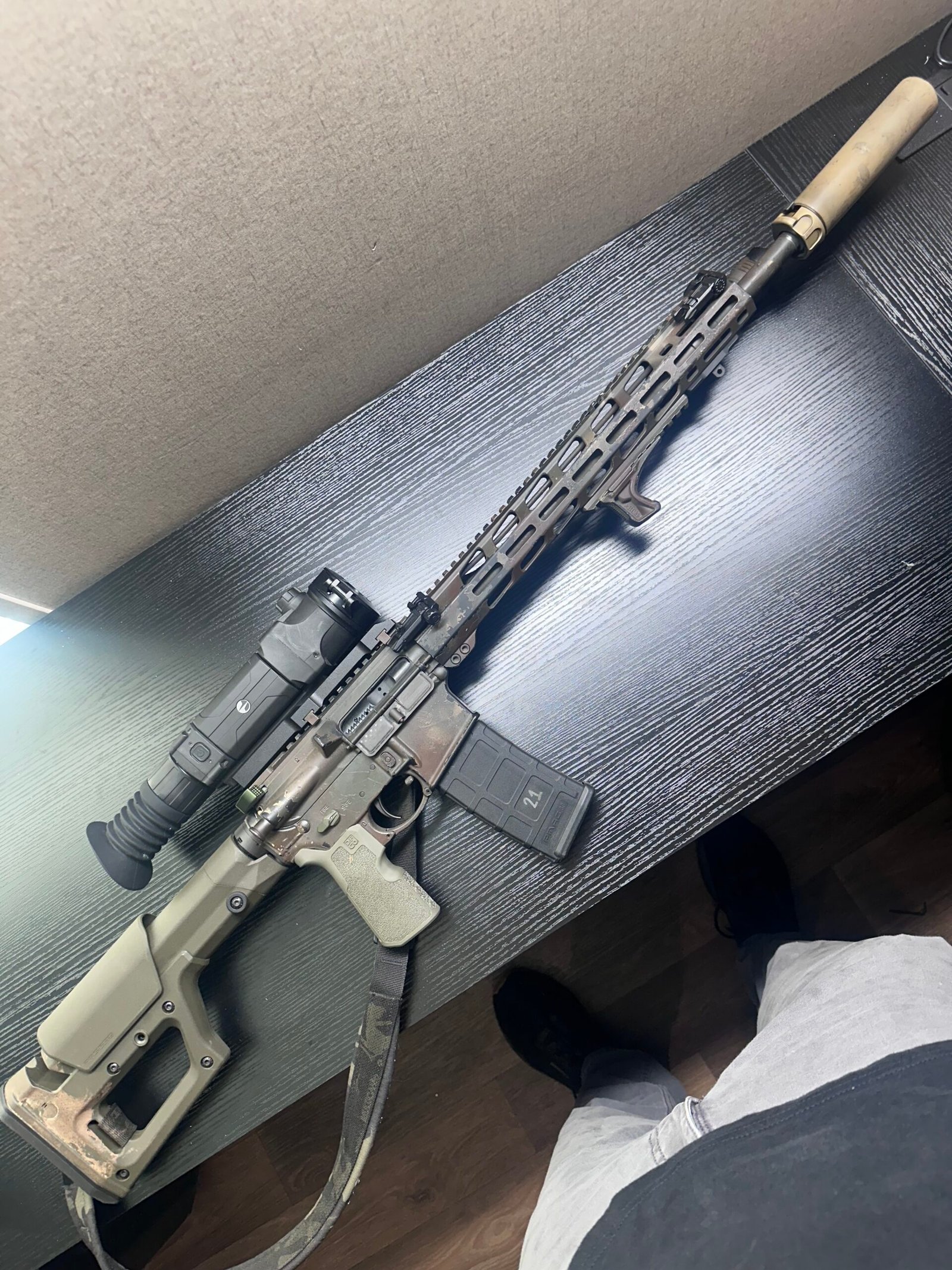 Home jons thermal rifle stock photo v1